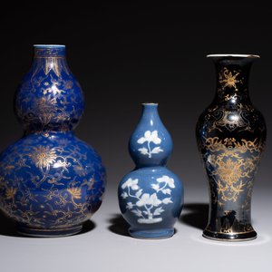 Three Chinese monochrome-glazed vases, Kangxi mark, 19/20th C. — photo 2
