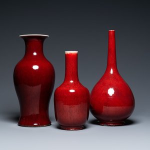 Three Chinese monochrome sang de boeuf vases, 19/20th C. — 照片 1