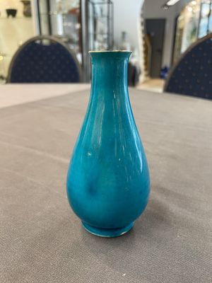 Three Chinese monochrome turquoise-glazed vases with two wooden stands, Kangxi and later — photo 20