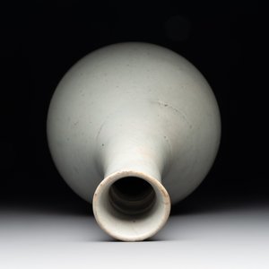 Three Chinese monochrome wares, Qianlong mark, Ming and later — photo 3