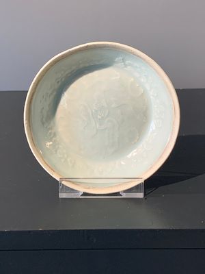 Three Chinese moulded qingbai plates, Song — photo 3