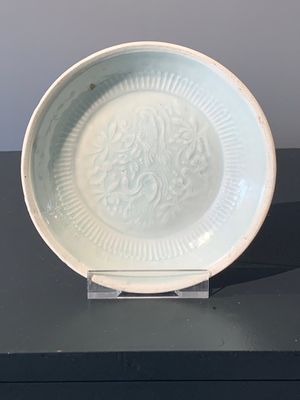 Three Chinese moulded qingbai plates, Song — photo 5