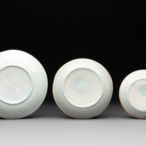 Three Chinese moulded qingbai plates, Song — photo 2