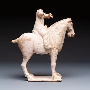 Three Chinese polychrome pottery figures, Sui/Ming — photo 11