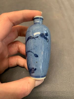 Three Chinese powder blue-ground blue and white snuff bottles and one blue and white snuff bottle, 19th C. — photo 5