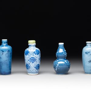 Three Chinese powder blue-ground blue and white snuff bottles and one blue and white snuff bottle, 19th C. — photo 4