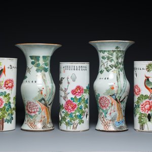 Three Chinese qianjiang cai hat stands and a pair of 'gu' vases, 19/20th C. — 照片 2
