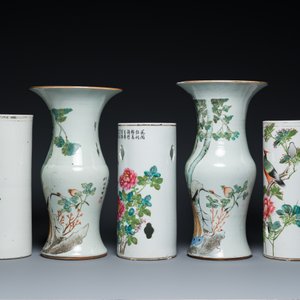 Three Chinese qianjiang cai hat stands and a pair of 'gu' vases, 19/20th C. — 照片 3