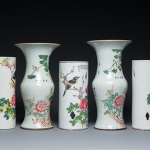 Three Chinese qianjiang cai hat stands and a pair of 'gu' vases, 19/20th C. — 照片 5