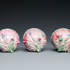 Three Chinese relief-decorated famille rose 'lotus' cups and saucers with a scholar and his servant, Yongzheng — 照片 10