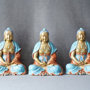 Three Chinese robin's egg and gilt figures of Bodhisattva, Qianlong/Jiaqing — 照片 20
