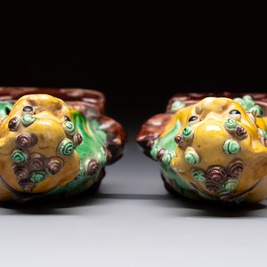 Three Chinese sancai-glazed Buddhist lions and a parrot, 19th C. — photo 6