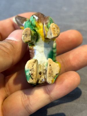 Three Chinese sancai-glazed dogs, Qianlong and later — photo 11