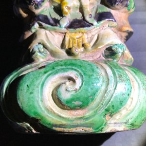 Three Chinese sancai-glazed figures, Ming — photo 18