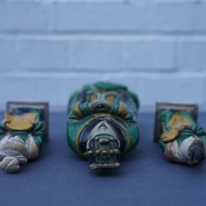 Three Chinese sancai-glazed figures, Ming — photo 10