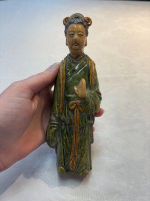 Three Chinese sancai-glazed figures of deities, Ming — photo 14