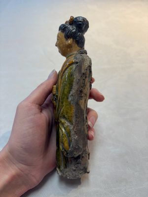Three Chinese sancai-glazed figures of deities, Ming — photo 9