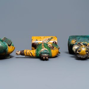 Three Chinese sancai-glazed roof tiles, Ming — 照片 7