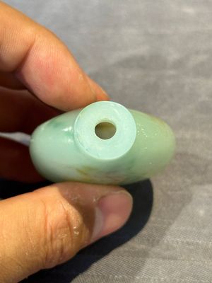 Three Chinese swirled glass snuff bottles, Qing — photo 14