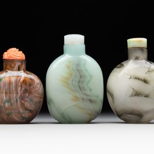Three Chinese swirled glass snuff bottles, Qing — photo 3