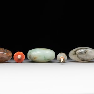 Three Chinese swirled glass snuff bottles, Qing — photo 6