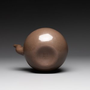 Three Chinese Thai market polished Yixing stoneware teapots with brass mounts, 19th C. — photo 16