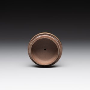 Three Chinese Thai market polished Yixing stoneware teapots with brass mounts, 19th C. — photo 18
