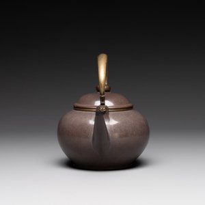 Three Chinese Thai market polished Yixing stoneware teapots with brass mounts, 19th C. — photo 20