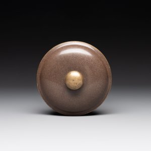 Three Chinese Thai market polished Yixing stoneware teapots with brass mounts, 19th C. — photo 9