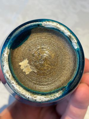 Three Chinese turquoise-glazed vases and a turquoise and aubergine-glazed Buddhist lion, Kangxi — photo 25