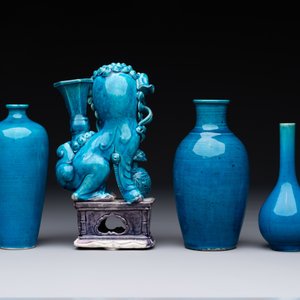 Three Chinese turquoise-glazed vases and a turquoise and aubergine-glazed Buddhist lion, Kangxi — photo 2