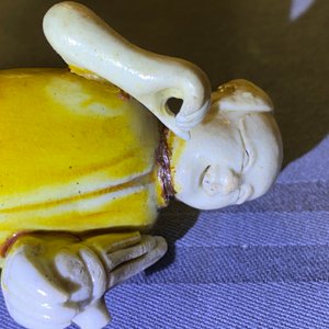 Three Chinese verte biscuit groups of Liu Hai on the toad, Kangxi — 照片 12