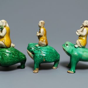 Three Chinese verte biscuit groups of Liu Hai on the toad, Kangxi — 照片 3