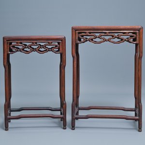 Three Chinese wooden nesting side tables, 19th C. — 照片 5