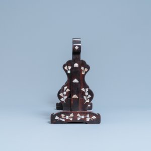 Three Chinese wooden table screen stands, 19th C. — photo 11