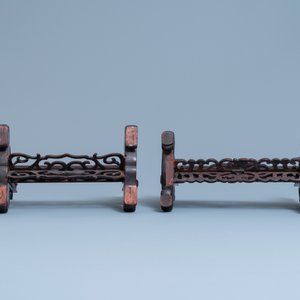 Three Chinese wooden table screen stands, 19th C. — photo 7