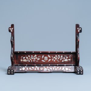 Three Chinese wooden table screen stands, 19th C. — photo 8