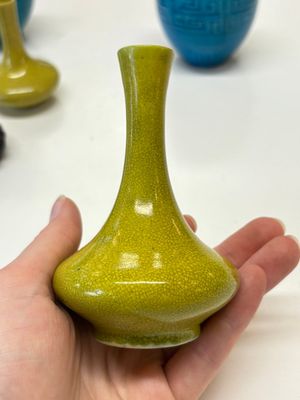 Three Chinese yellow-glazed vases and two turquoise-glazed vases, 19th C. — photo 30