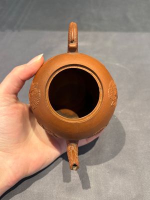 Three Chinese Yixing stoneware teapots, Chen Ziwen 陳子文 and Wen Cai 文彩 mark, Kangxi and later — photo 24
