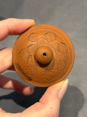 Three Chinese Yixing stoneware teapots, Chen Ziwen 陳子文 and Wen Cai 文彩 mark, Kangxi and later — photo 26