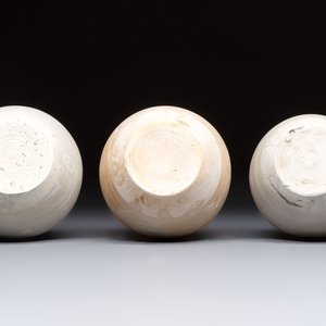 Three cream-glazed bottle vases and two jarlets from the Jepara shipwreck, Dehua or Anxi kilns, Song — 照片 7