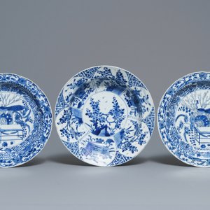 Three deep Chinese blue and white dishes, Kangxi — 照片 2