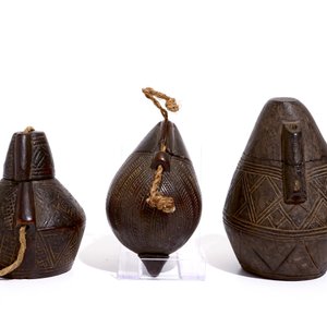 Three engraved wooden powder flasks, Bakongo, D.R. Congo, early 20th C. — photo 5