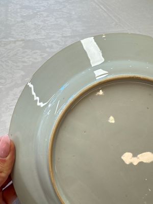 Three fine Chinese famille rose 'Xi Xiang Ji' plates, Yongzheng — foto 13