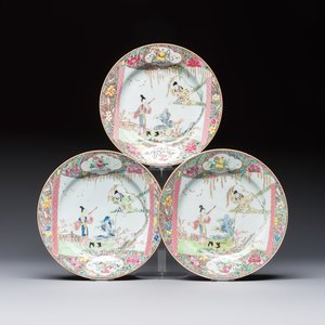 Three fine Chinese famille rose 'Xi Xiang Ji' plates, Yongzheng — foto 1