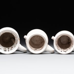 Three French white-glazed and two polychrome puzzle jugs, Nevers, 18th C. — photo 12
