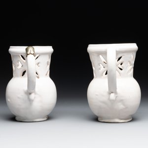 Three French white-glazed and two polychrome puzzle jugs, Nevers, 18th C. — photo 5