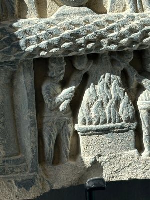 Three Gandhara grey schist frieze fragments with narrative design, 1/5th C. — 照片 37