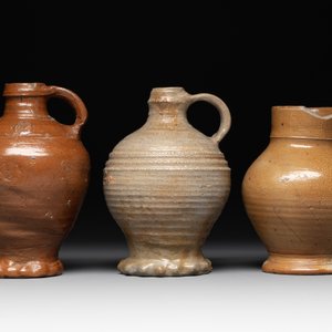 Three German stoneware jugs, 16th C. — photo 3