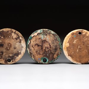 Three glazed pottery beehive covers, Persia, 19/20th C. — 照片 2